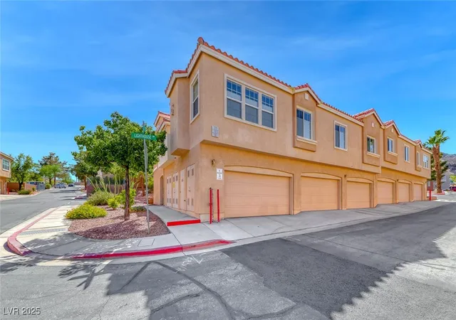 Condo for sale at 105 Lighthouse Dr #105, Boulder City, NV 89005 | MLS# 2693786