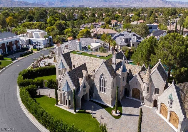 2nd image of 2928 Coast Line Ct, Las Vegas, NV 89117 | MLS# 2697450