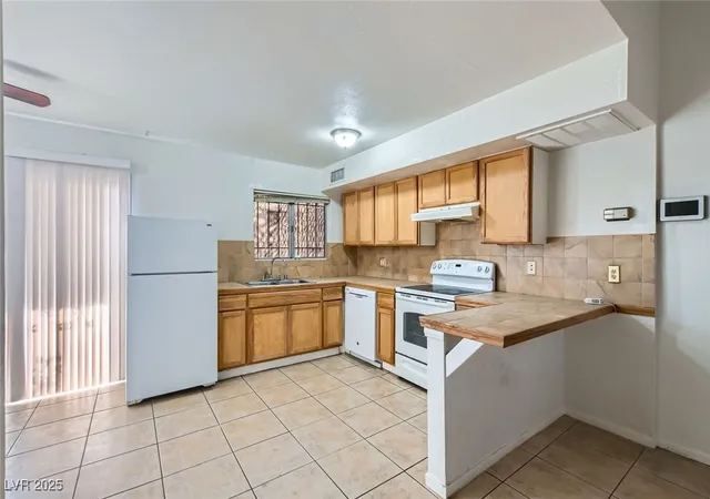 5th image of 5125 Gray Ln #B, Las Vegas, NV 89119 | MLS# 2698682