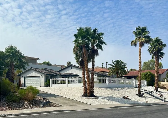 Homes for sale in Boulder City, NV | 935 Vista Lago Way, Boulder City, NV 89005 | MLS# 2702441