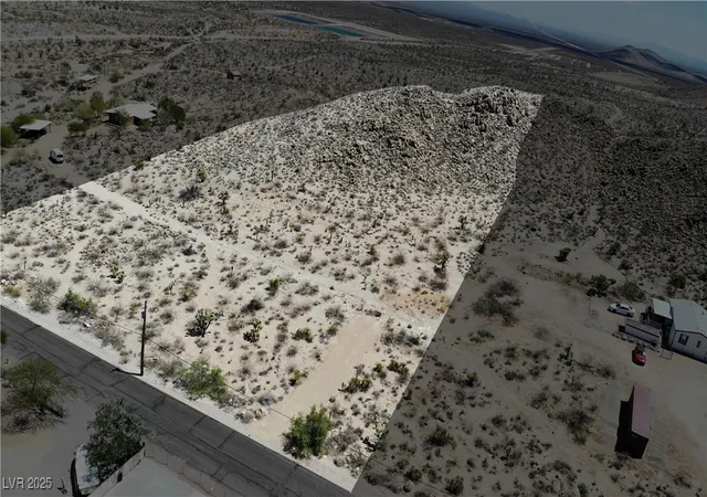 3rd image of E Hobson, Searchlight, NV 89046 | MLS# 2703964