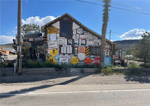 2nd image of 100 W Crook Ave, Goldfield, NV 89013 | MLS# 2704994