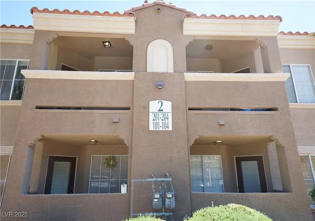 2nd image of 10245 S Maryland Pkwy #204, Las Vegas, NV 89183 | MLS# 2702864