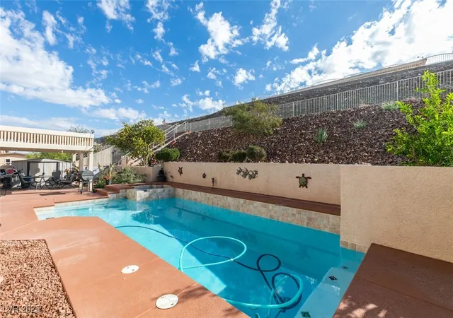 2nd image of 1860 Racine Dr, Las Vegas, NV 89156 | MLS# 2710131