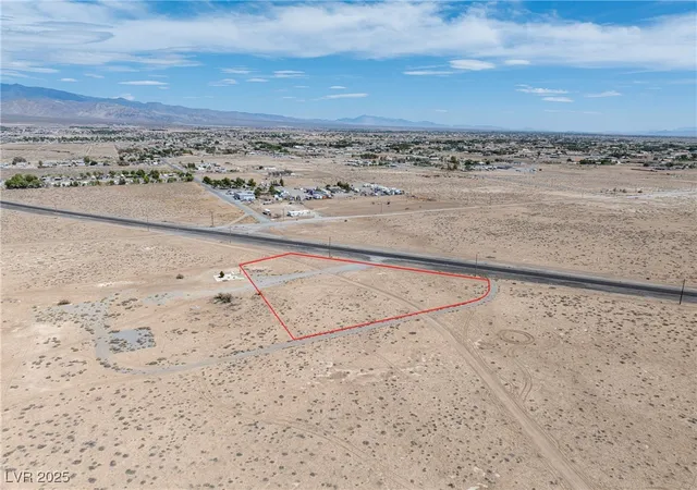 3rd image of 1590 W Nevada Hwy 372, Pahrump, NV 89048 | MLS# 2713350