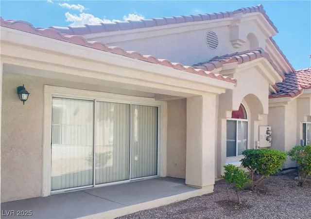 Photo 3 of Townhouse for sale at 7814 Gable Ln, Las Vegas, NV 89145 | MLS# 2716757 | Listing updated on 2026-07-07
