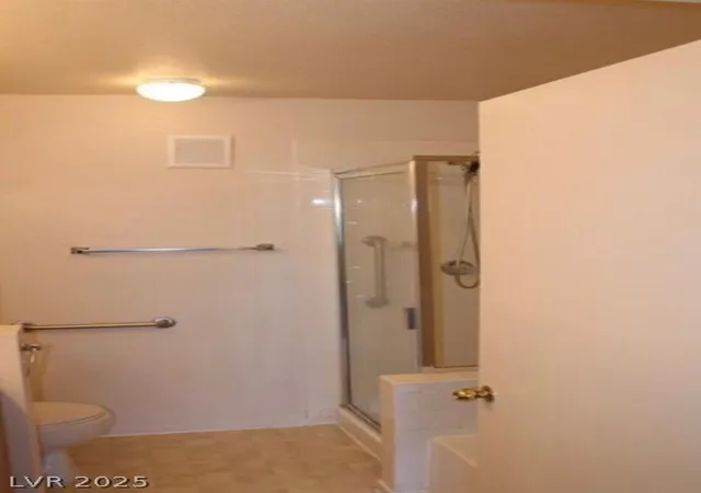 Homes for sale in Las Vegas, NV | 717 Wheat Ridge Lane, Las Vegas, NV 89145 | Houzeo
