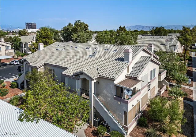 3rd image of 5710 E Tropicana Ave #2068, Las Vegas, NV 89122 | MLS# 2718851