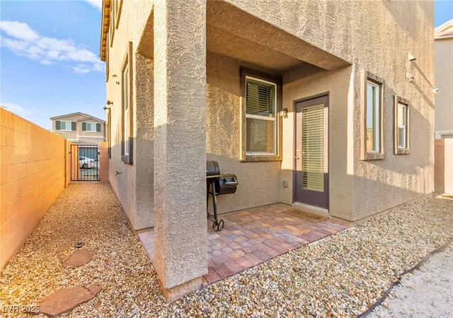 Photo 4 of Sale Pending at 4057 Pioneer Ridge Ct, Las Vegas, NV 89115 | MLS# 2718953 | Listing updated on 2026-08-26
