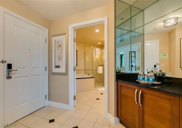 Photo 2 of Condo for sale at 135 E Harmon Ave #2705, Las Vegas, NV 89109 | MLS# 2721743 | Listing updated on 2026-06-29