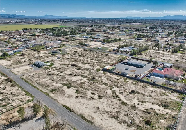 Homes for sale in Pahrump, NV | 951 W Betty Ave, Pahrump, NV 89060 | MLS# 2722852