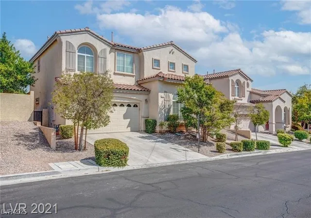 3rd image of 612 El Loro St, Las Vegas, NV 89138 | MLS# 2722878