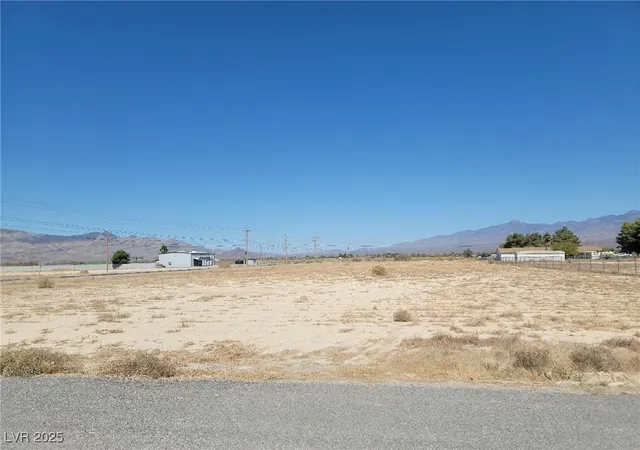 Homes for sale in Pahrump, NV | 20 E Patricia Cir, Pahrump, NV 89060 | MLS# 2723257