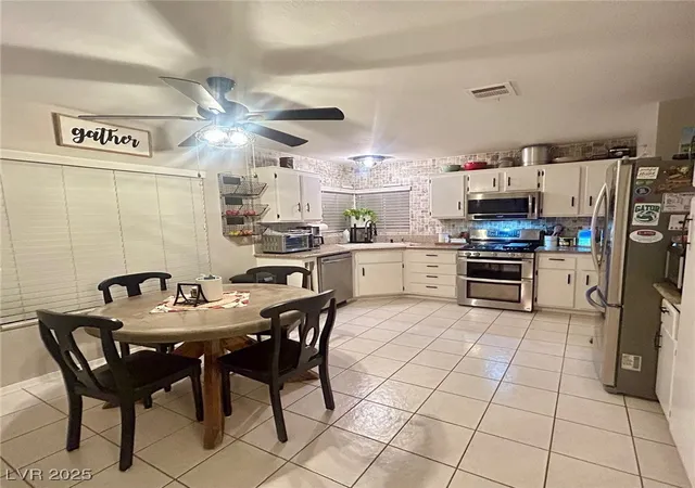Photo 4 of Single family home for sale at 533 Calypso Dr, Henderson, NV 89002 | MLS# 2723776 | Listing updated on 2026-06-16