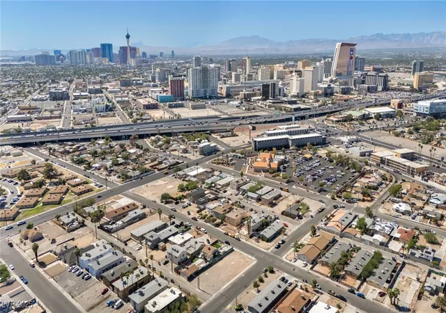 Homes for sale in Las Vegas, NV | 640 N 10th St, Las Vegas, NV 89101 | MLS# 2723330