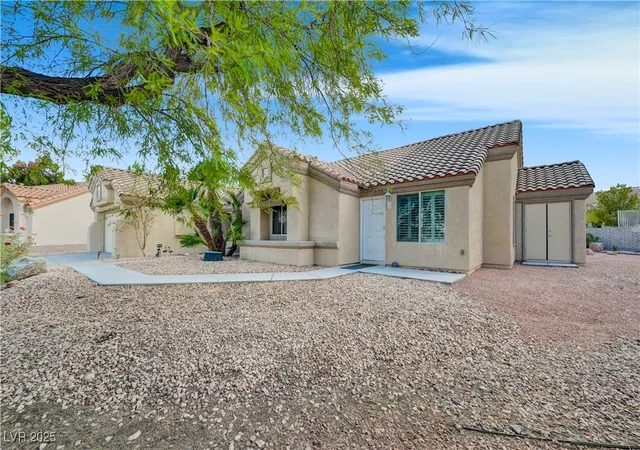 Photo 3 of Single family home for sale at 3033 Merimar Dr, Las Vegas, NV 89134 | MLS# 2724352 | Listing updated on 2026-09-26