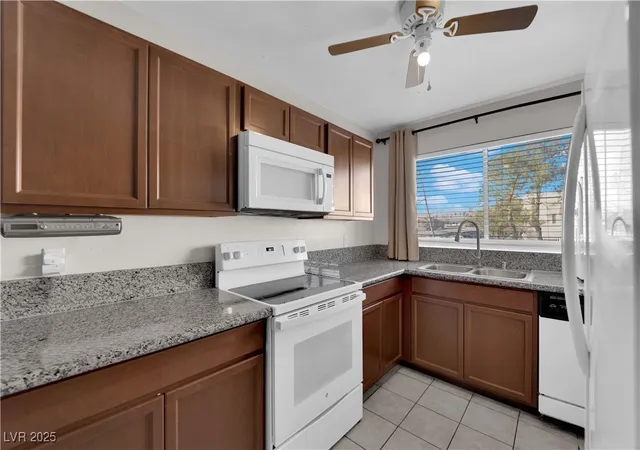 Photo 3 of Condo for sale at 3555 Arville St #105C, Las Vegas, NV 89103 | MLS# 2725302 | Listing updated on 2026-08-26