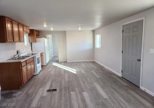 Photo 4 of Manufactured home for sale at 1080 Shady Ln, Pahrump, NV 89060 | MLS# 2725752 | Listing updated on 2026-05-26