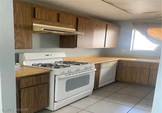 3rd image of 3837 Kellogg Ave, Las Vegas, NV 89115 | MLS# 2727121