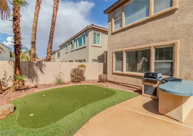 Photo 3 of Single family home for sale at 338 Pleasant Summit Dr, Henderson, NV 89012 | MLS# 2727200 | Listing updated on 2026-04-01