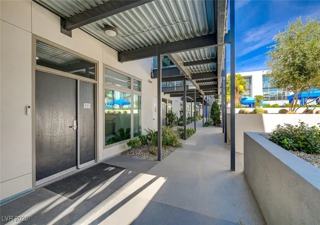 5th image of 8925 W Flamingo Rd, Las Vegas, NV 89147