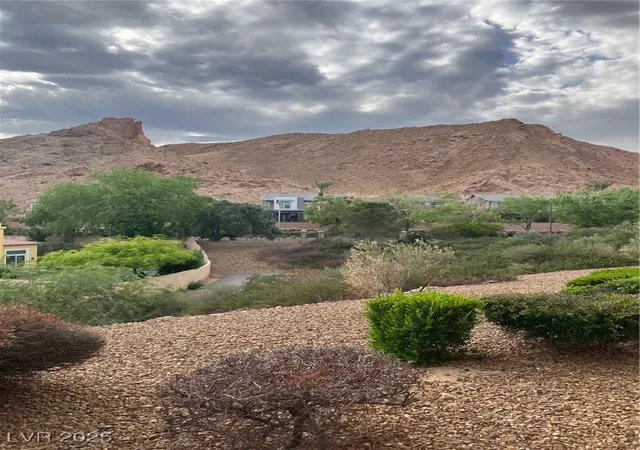 26th image of 32 Via Vasari #103, Henderson, NV 89011 | MLS# 2729759