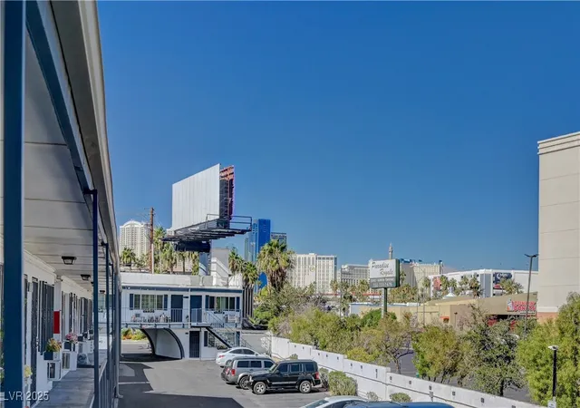 24th image of 4600 Paradise Rd #40, Las Vegas, NV 89169 | MLS# 2729810