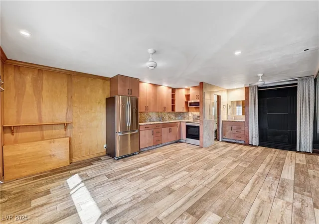 4th image of 4600 Paradise Rd #40, Las Vegas, NV 89169 | MLS# 2729810