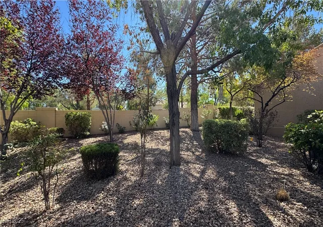 5th image of 2202 Spring Water Dr, Las Vegas, NV 89134 | MLS# 2730133