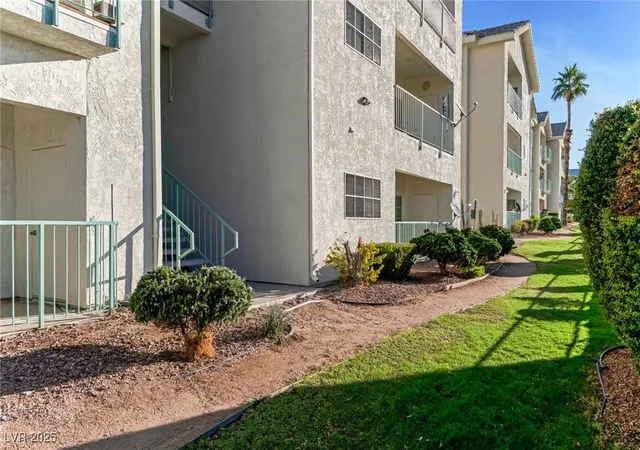 2nd image of 3550 Bay Sands Dr #1098, Laughlin, NV 89029 | MLS# 2730464