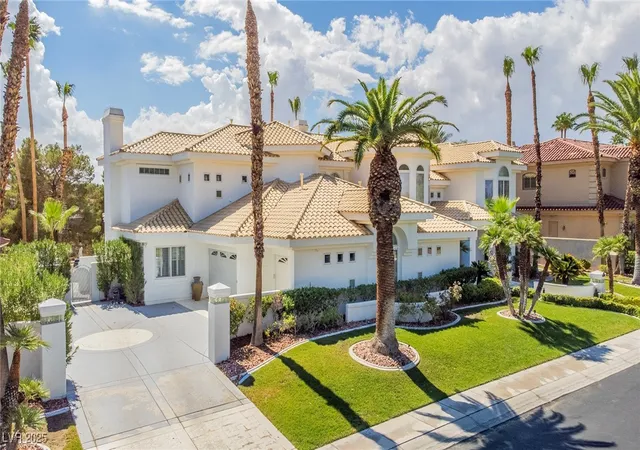 2nd image of 23 Cascade Creek Ln, Las Vegas, NV 89113 | MLS# 2730083