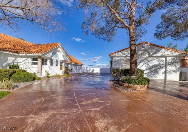 Photo 3 of Mansion for sale at 3240 W Richmar Ave, Las Vegas, NV 89139 | MLS# 2729865 | Listing updated on 2026-10-02
