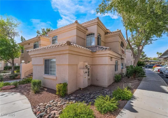 Homes for sale in Las Vegas, NV | 7400 W Flamingo Rd, Las Vegas, NV 89147