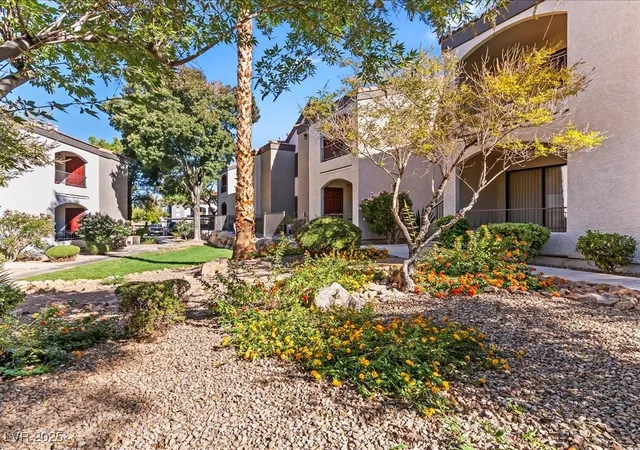 5th image of 950 Seven Hills Dr #1426, Henderson, NV 89052 | MLS# 2731373