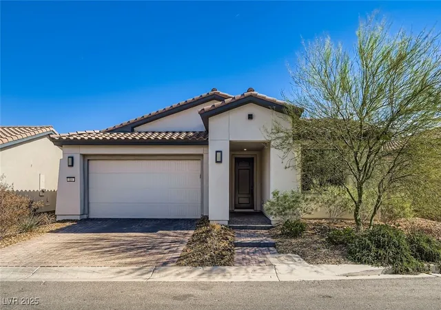 Photo 1 of Single family home for sale at 116 Lake Oasis St, Henderson, NV 89011 | MLS# 2732087 | Listing updated on 2026-06-30