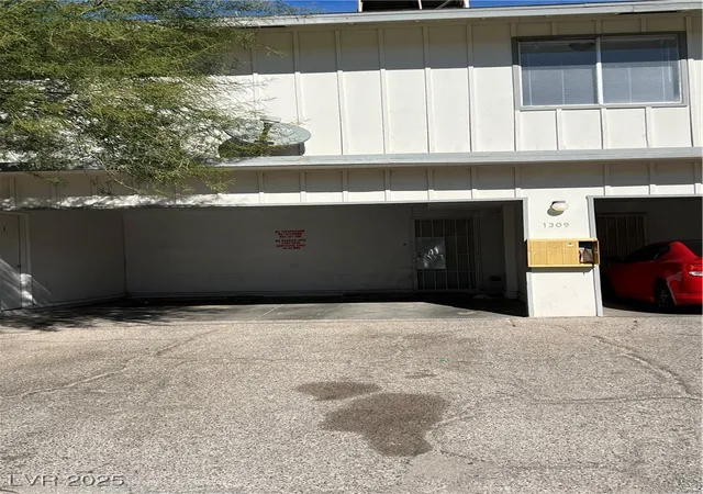 2nd image of 1309 Dorothy Ave #2, Las Vegas, NV 89119 | MLS# 2732151