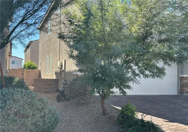 Photo 3 of Single family home for sale at 1215 Solemn Cactus Ave, North Las Vegas, NV 89031 | MLS# 2732956 | Listing updated on 2026-09-30
