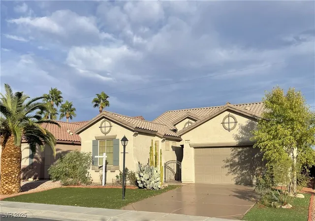 Photo 2 of Single family home for sale at 3562 Driving Range St, Las Vegas, NV 89122 | MLS# 2733157 | Listing updated on 2026-07-17
