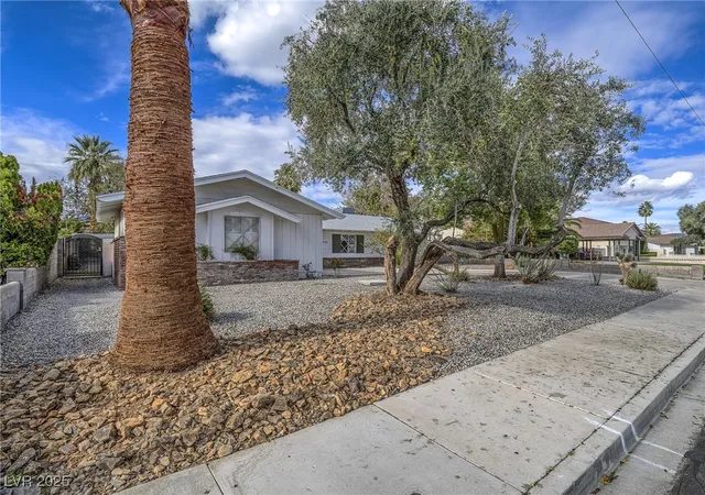 Photo 3 of Single family home for sale at 1716 Chapman Dr, Las Vegas, NV 89104 | MLS# 2733592 | Listing updated on 2026-03-14