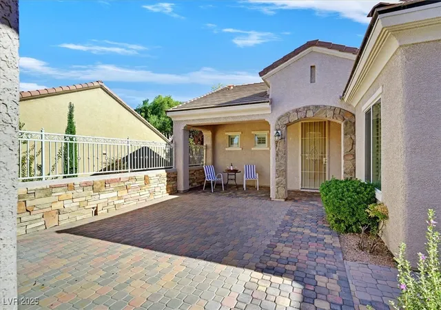 2nd image of 2164 Sawtooth Mountain Dr, Henderson, NV 89044 | MLS# 2732567