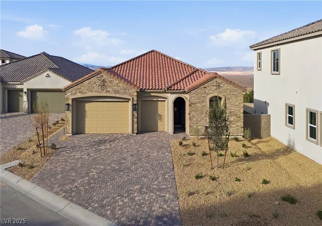 Homes for sale in Henderson, NV | 1634 Strada Gracia, Henderson, NV 89011 | MLS# 2733848