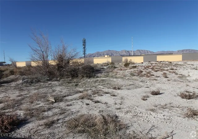 2nd image of Donna, North Las Vegas, NV 89081 | MLS# 2734793