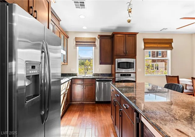 Photo 3 of Townhouse for sale at 8 Via Vita Bella, Henderson, NV 89011 | MLS# 2732272 | Listing updated on 2026-09-01