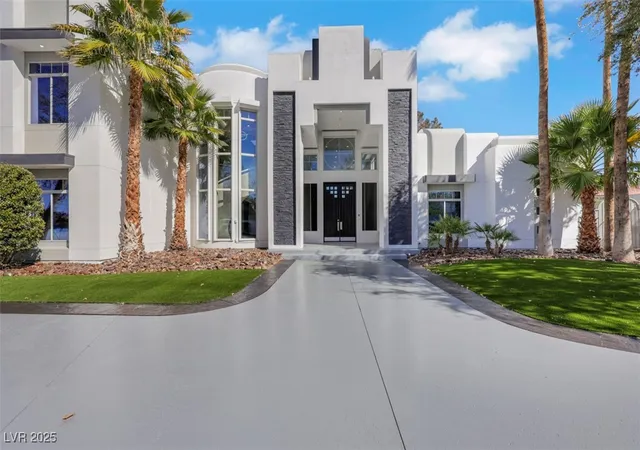 Photo 2 of Mansion for sale at 3860 Hildebrand Ln, Las Vegas, NV 89121 | MLS# 2734109 | Listing updated on 2026-10-07