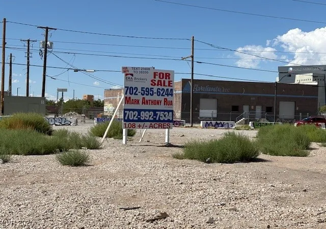 Photo 1 of Land for sale at 1022 S Main St, Las Vegas, NV 89101 | MLS# 2735381 | Listing updated on 2026-08-24