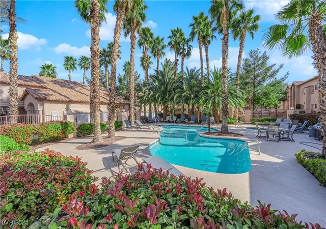 Homes for sale in Henderson, NV | 2925 Wigwam Parkway, Henderson, NV 89074 | Houzeo