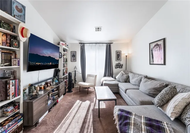 Photo 14 of Single family home for sale at 925 Baritone Way, North Las Vegas, NV 89032 | MLS# 2734309 | Listing updated on 2026-07-13