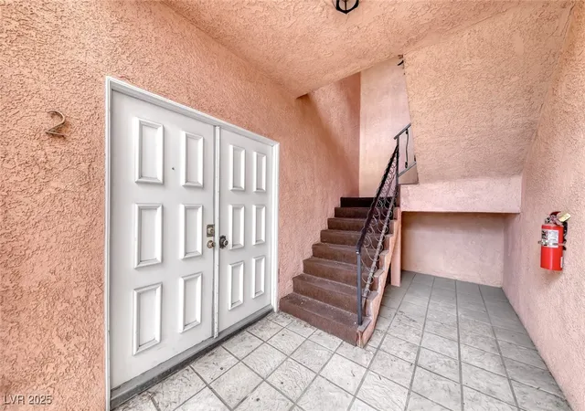Listing Photo 4 - Condo for sale in building located at 1409 E St Louis Ave, Las Vegas, NV 89104 - Unit #A