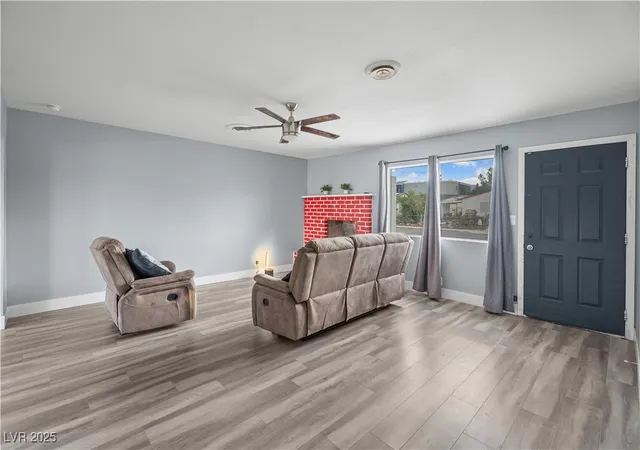 Photo 4 of Single family home for sale at 213 Valley Frg Ave, Henderson, NV 89015 | MLS# 2737839 | Listing updated on 2026-06-12