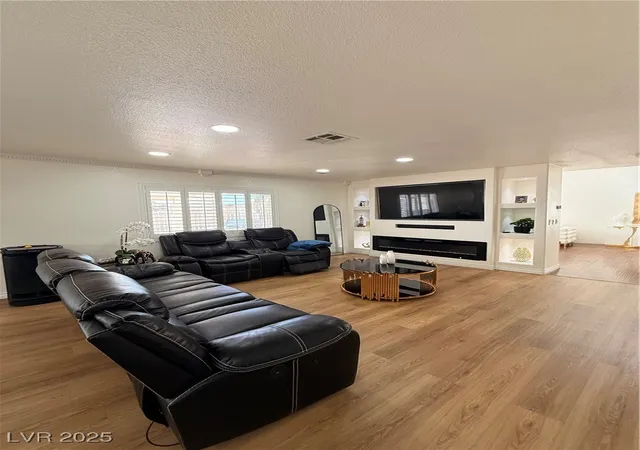 Photo 3 of Single family home for sale at 6643 Montezuma Castle Ln, North Las Vegas, NV 89084 | MLS# 2737928 | Listing updated on 2026-02-06